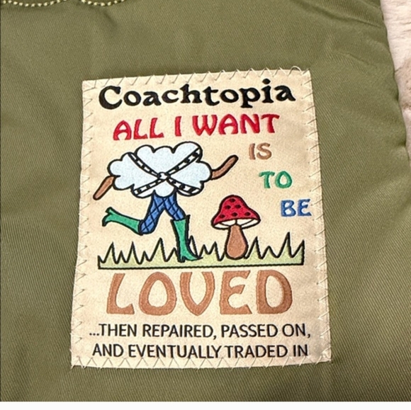 NWT, Coachtopia Olive Green Quilted Shoulder Bag, 16"W, 26" Drop, 15"D - Picture 3 of 3